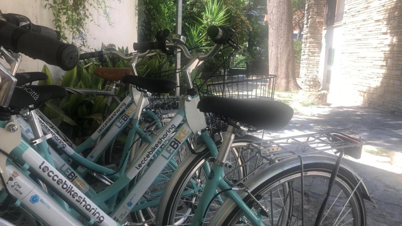 Bed & Breakfast Domus Salento & Con Parcheggio Privato In Loco