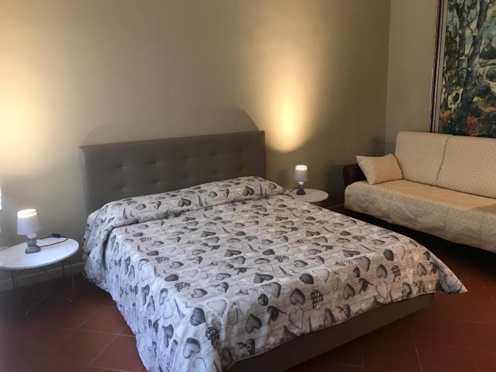 Domus Salento & Con Parcheggio Privato In Loco 4*